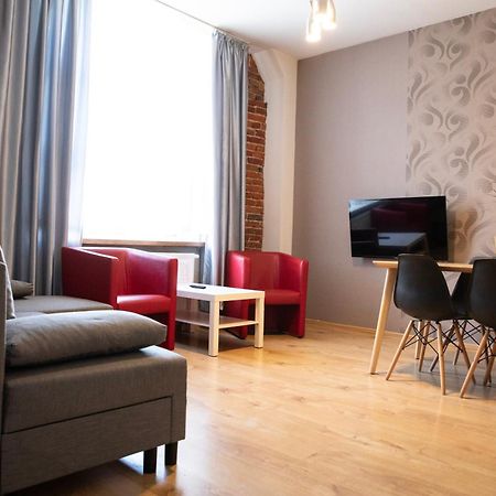 Апартаменты Adler Bed&Breakfast Лодзь Экстерьер фото
