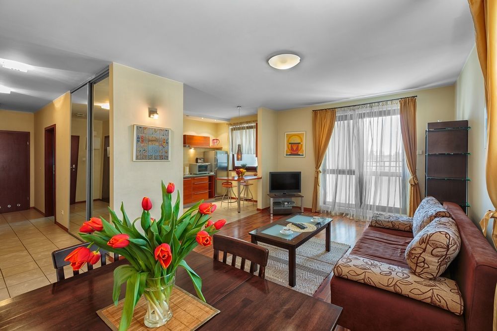 Апартаменты Adler Bed&Breakfast Лодзь Экстерьер фото